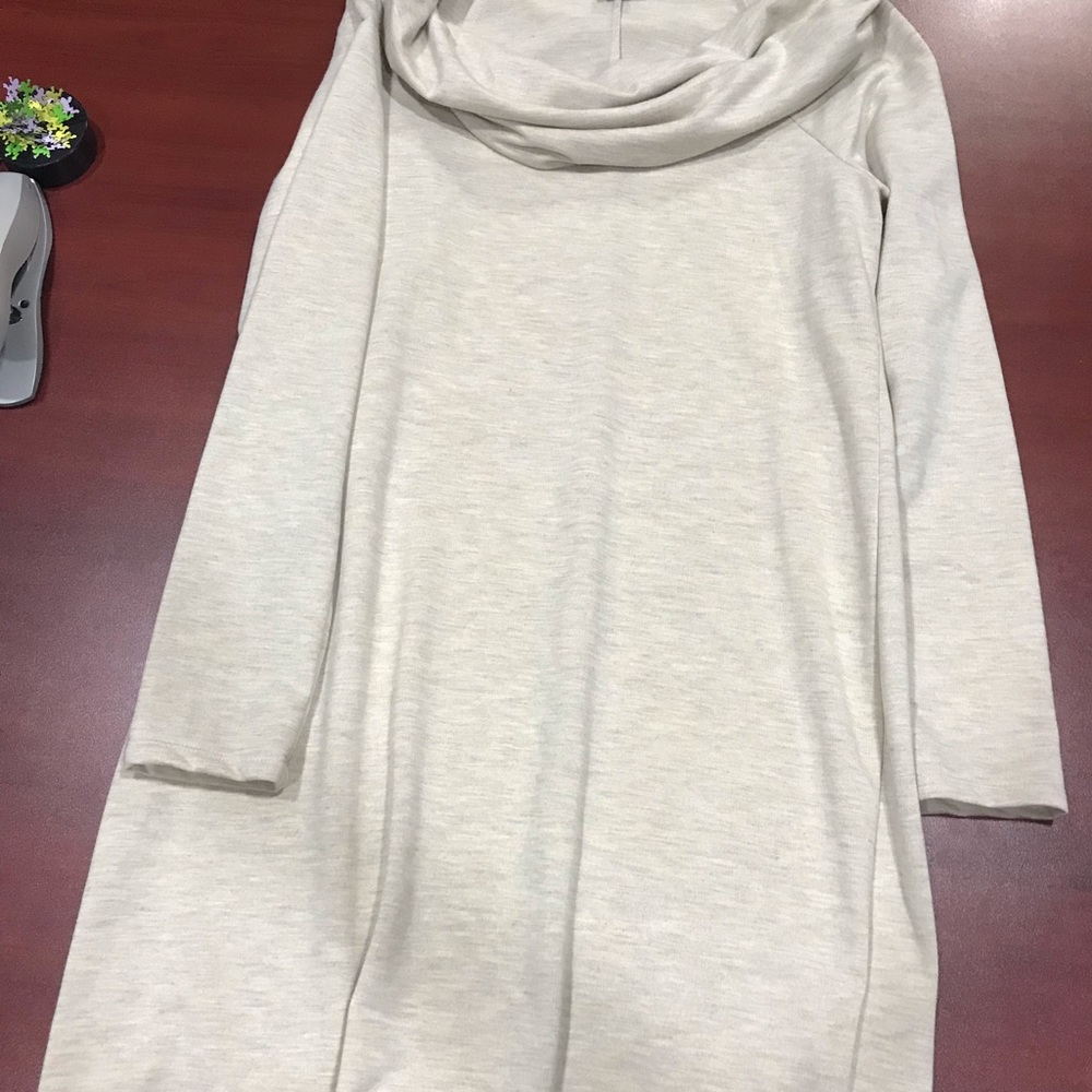 Paisley Sky off the shoulder sweater tunic Sz L